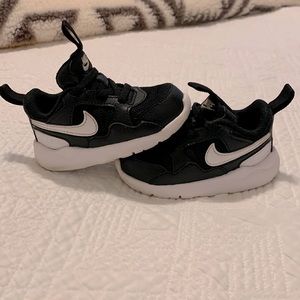 Nike toddler Pegasus 92 lite size 5c